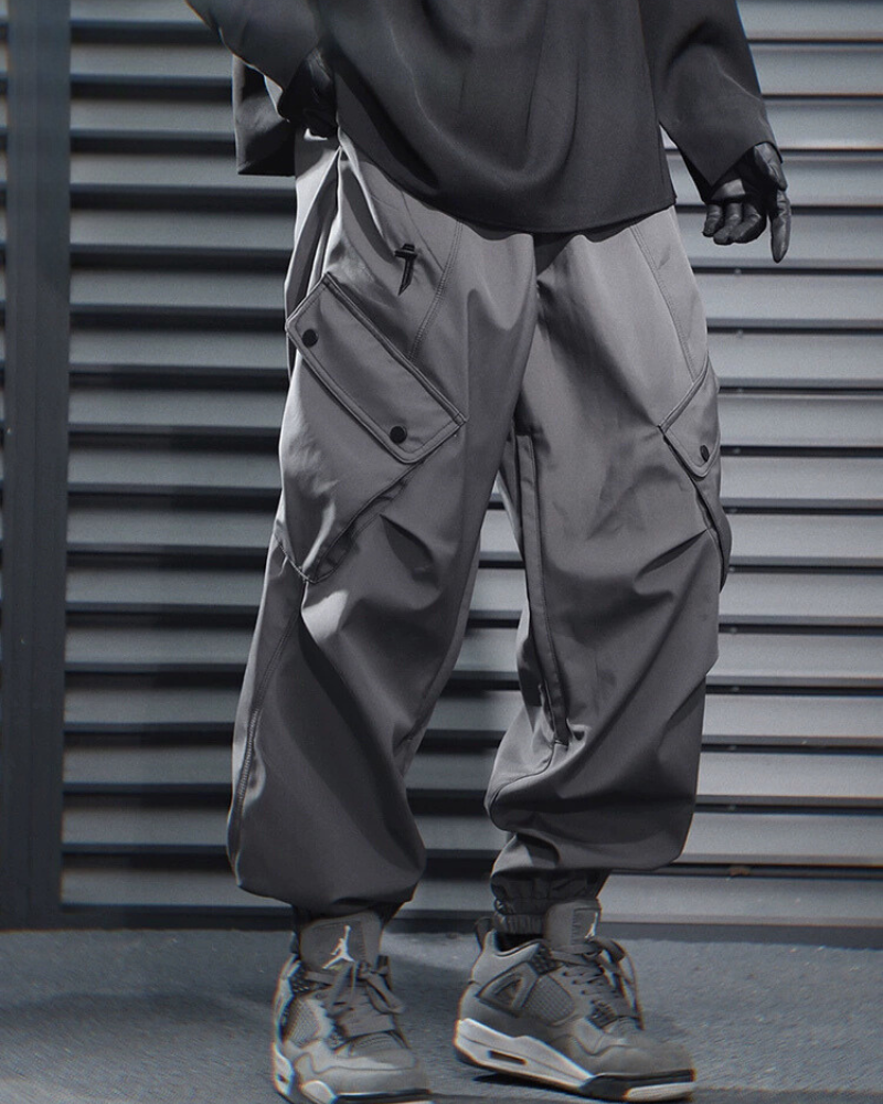 Versatile Loose Cargo Trousers - cargo trousers - Trendy Loose Cargo Trousers for Comfort and Style - Main view