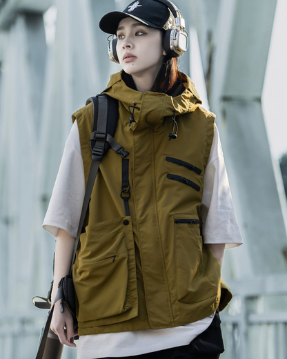 Versatile Outdoor Pocket Vest -  outdoor clothing - Functional Detachable Pocket Vest for Winter Adventures - View 5
