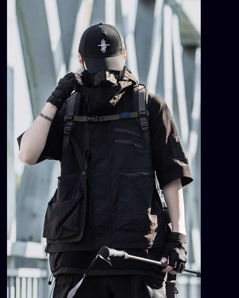 Versatile Outdoor Pocket Vest - winter techwear - Functional Detachable Pocket Vest for Winter Adventures - View 12