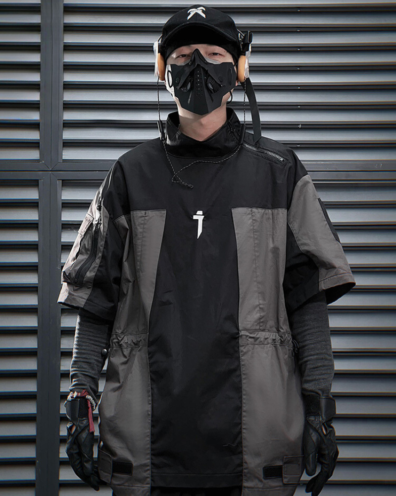 Versatile Patchwork Tech Tee - tech tee - Functional Techwear Cargo T-shirt for Everyday Use - Main view