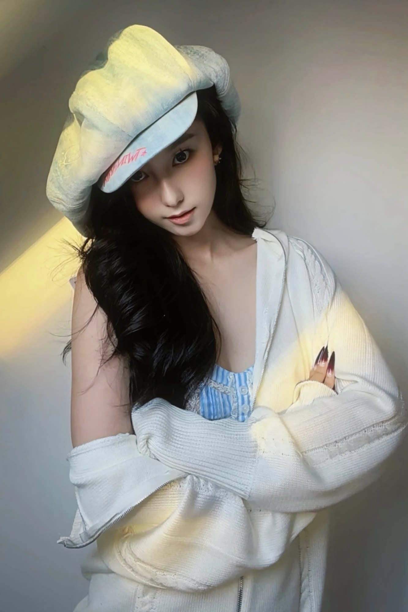 Washed Denim Embroidered Newsboy Cap - New Arrivals - Washed Denim Newsboy Cap with Playful Piglet Design - View 9