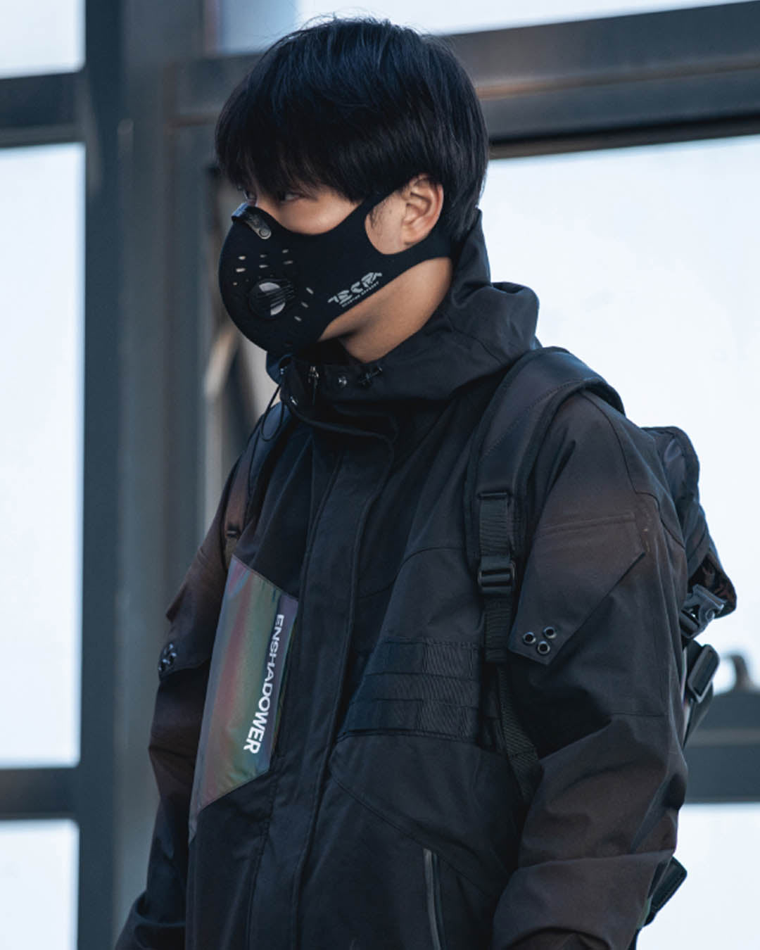 Enshadower Black Face Mask -  N95 mask - Enshadower Black Face Mask: Breathable and Functional - View 4