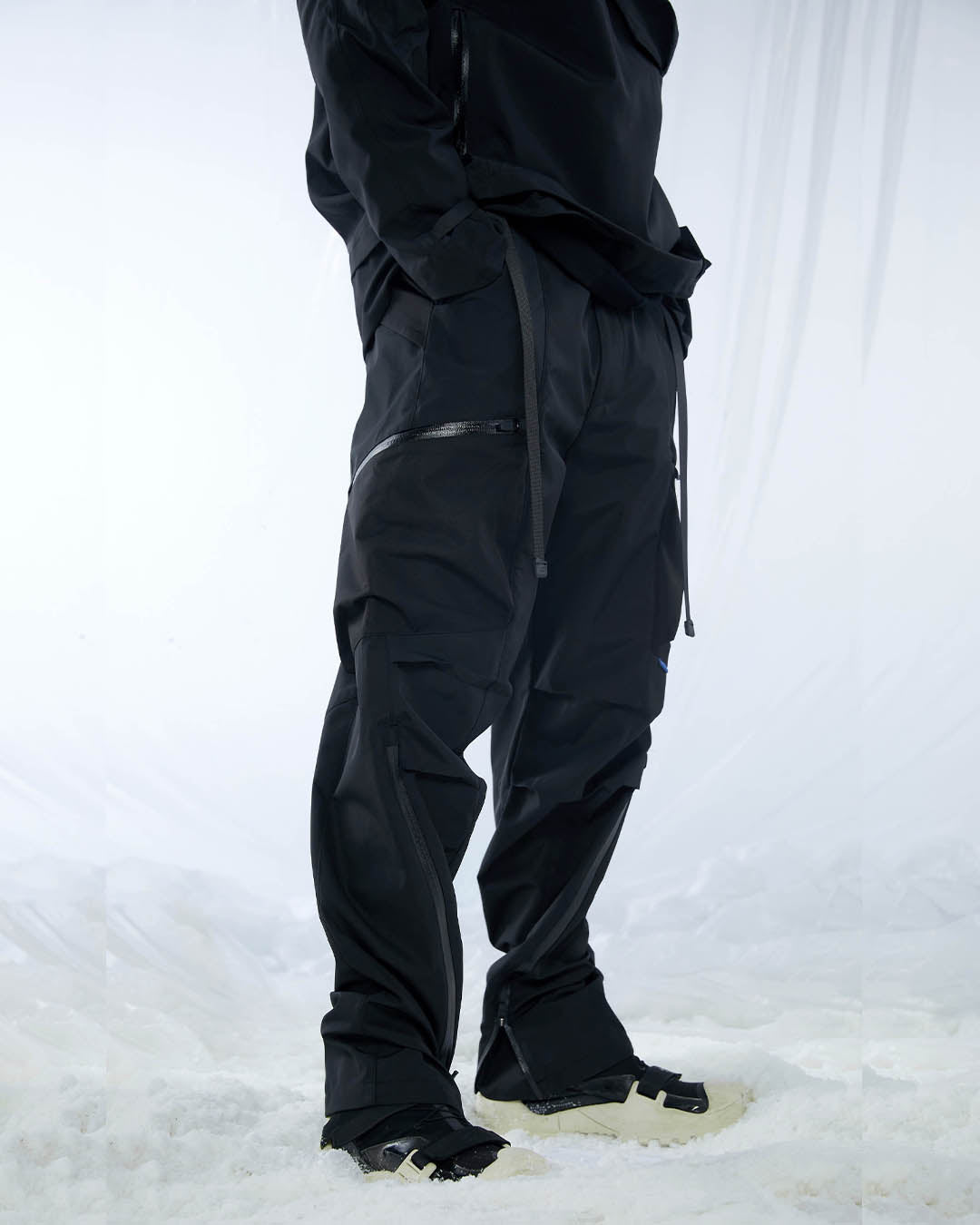 Reindee Lusion Baggy Pants | 20FW - water repellent pants - Reindee Lusion Baggy Pants - Stylish and Functional - View 2