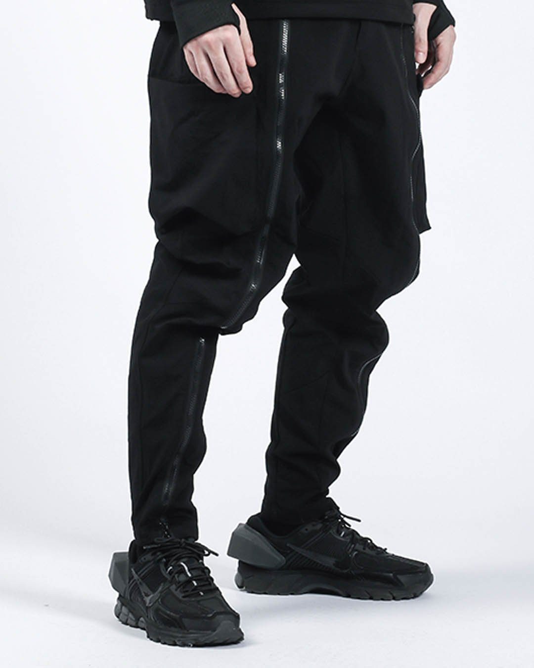 Silenstorm Zipper Pants -  water-resistant - Silenstorm Zipper Pants with Three-Dimensional Pockets - View 8